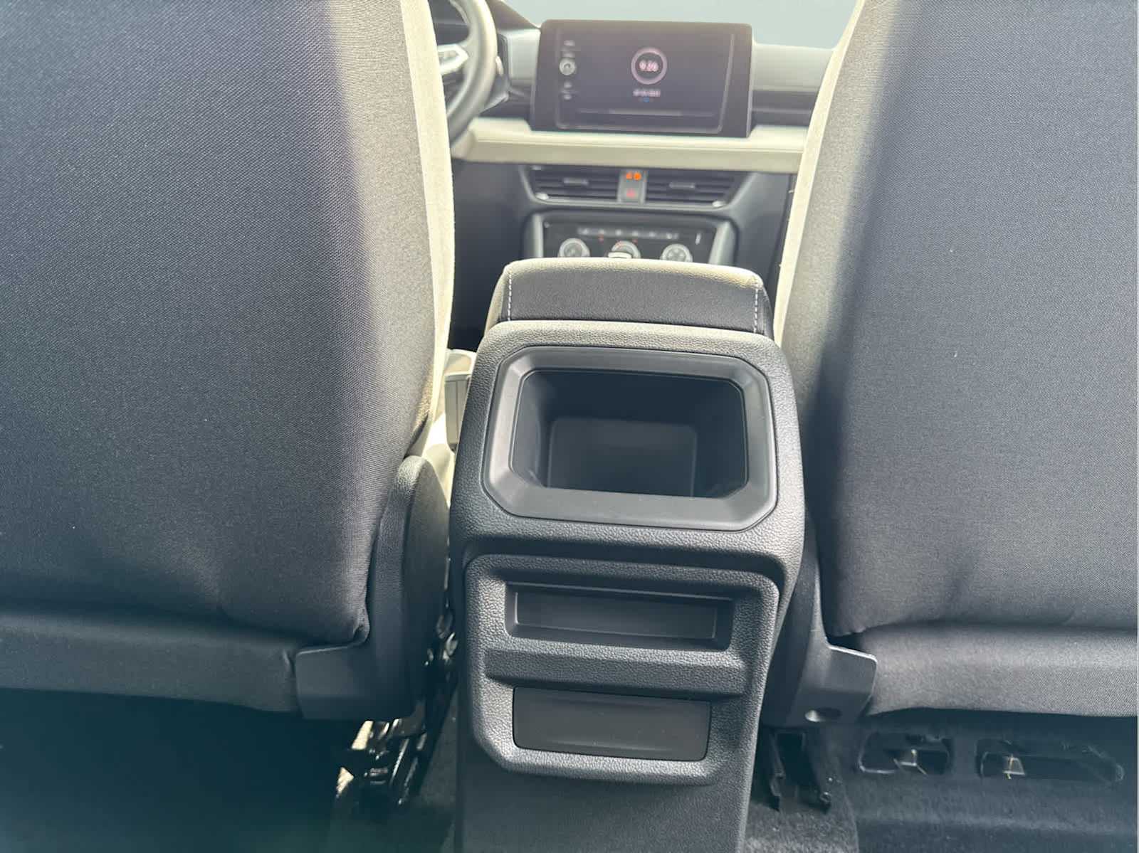 2025 Volkswagen Taos S photo 34