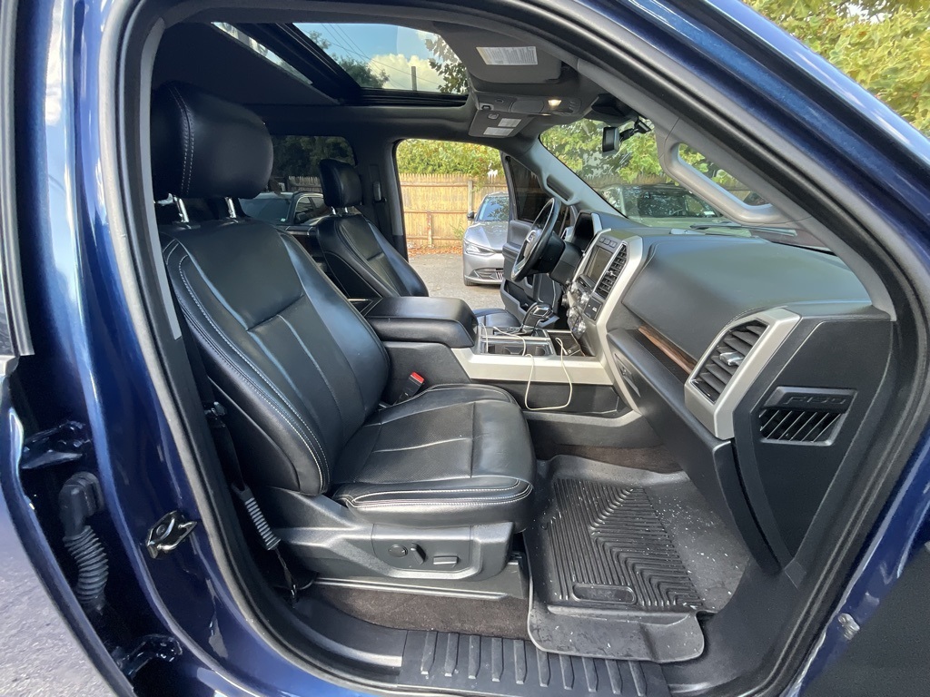2020 Ford F-150 Lariat photo 37