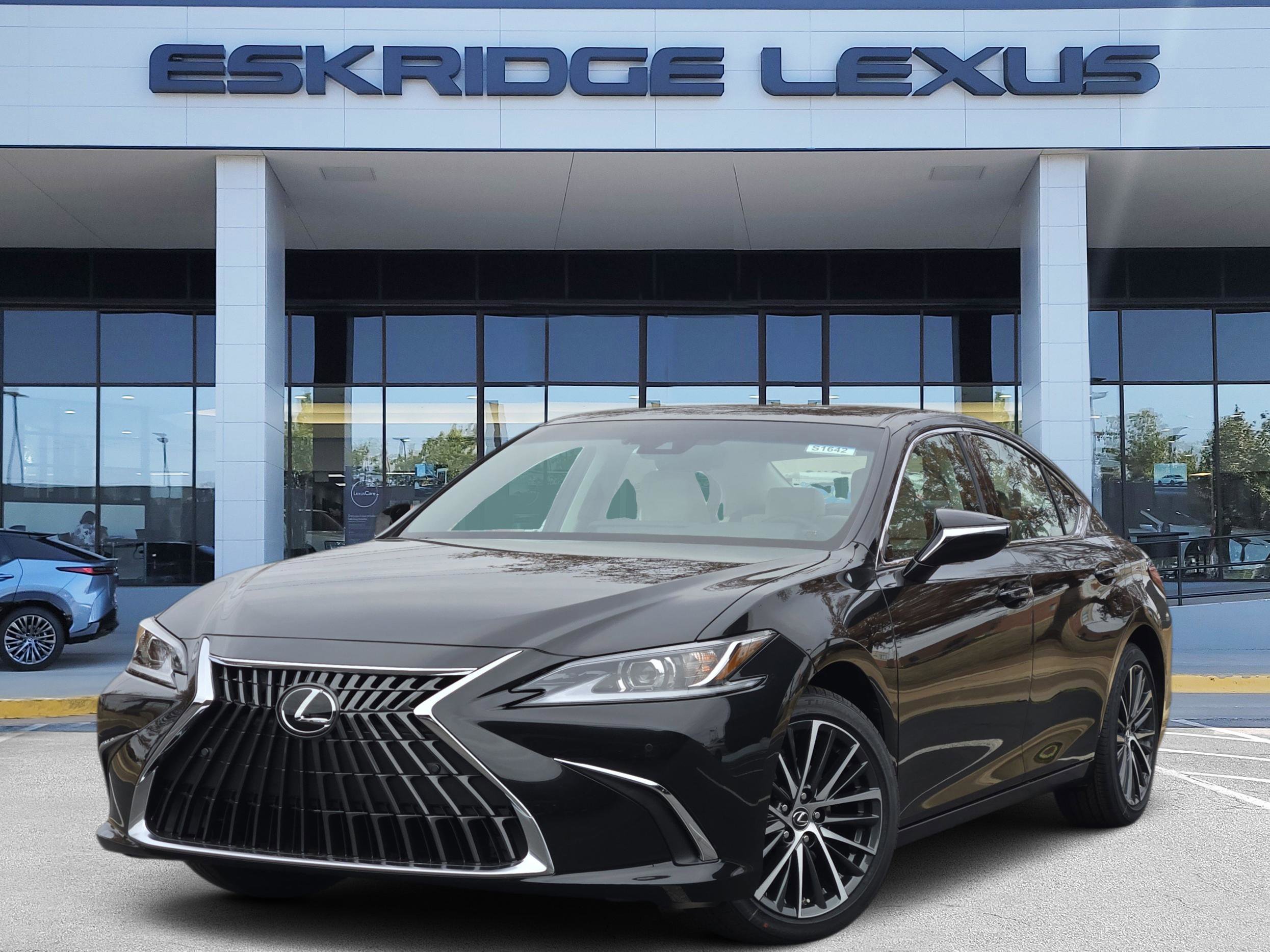 2025 Lexus ES 350's photo