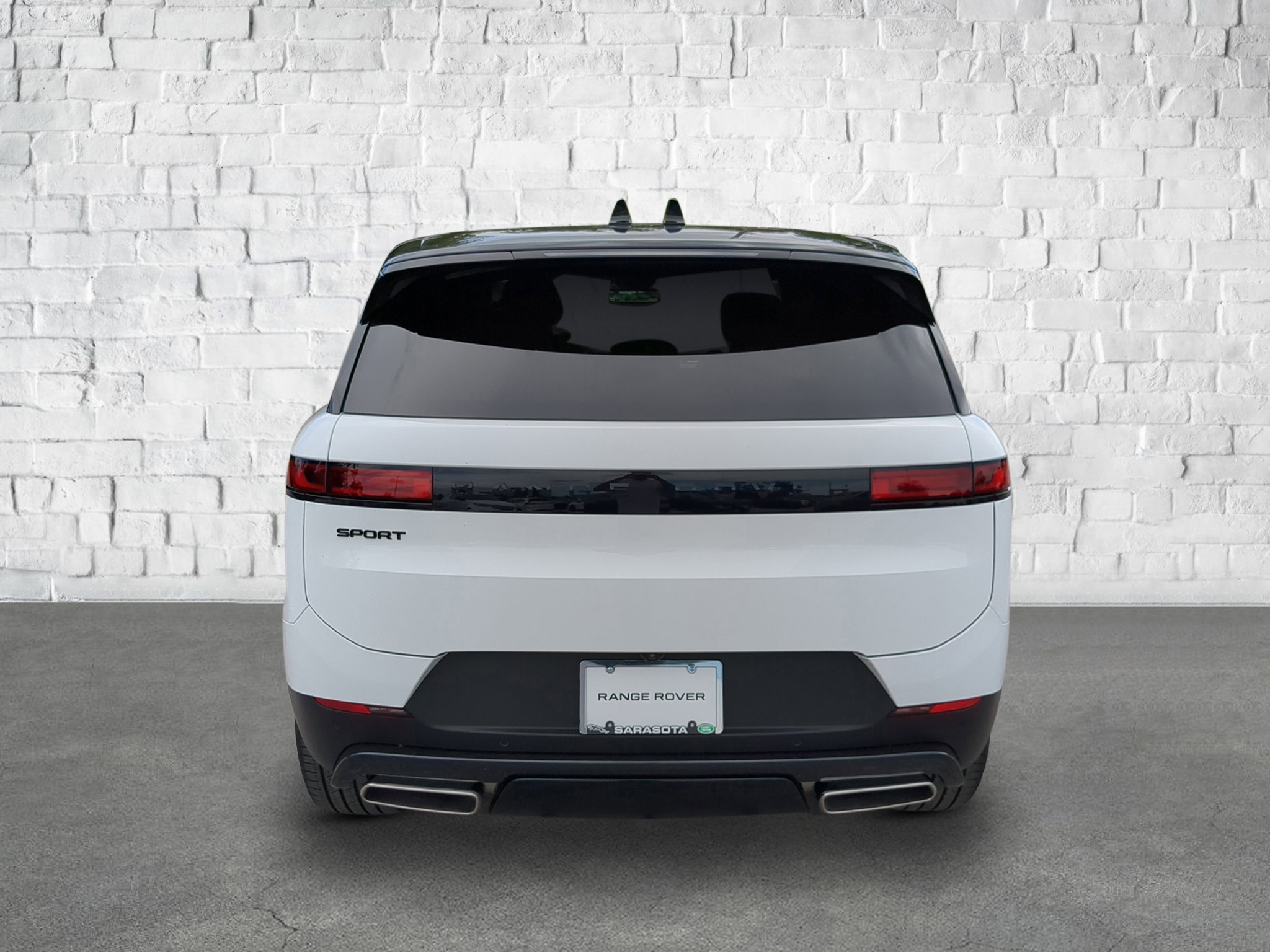 2025 Land Rover Range Rover Sport SE photo 4