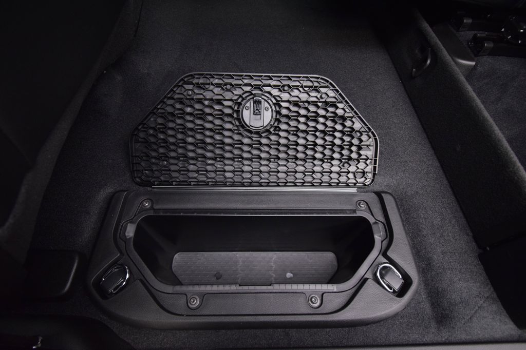 2025 Ram 1500 Laramie photo 19