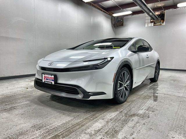 2026 Toyota Prius XLE's photo