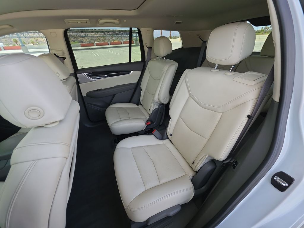 2022 Cadillac XT6 Premium Luxury photo 23