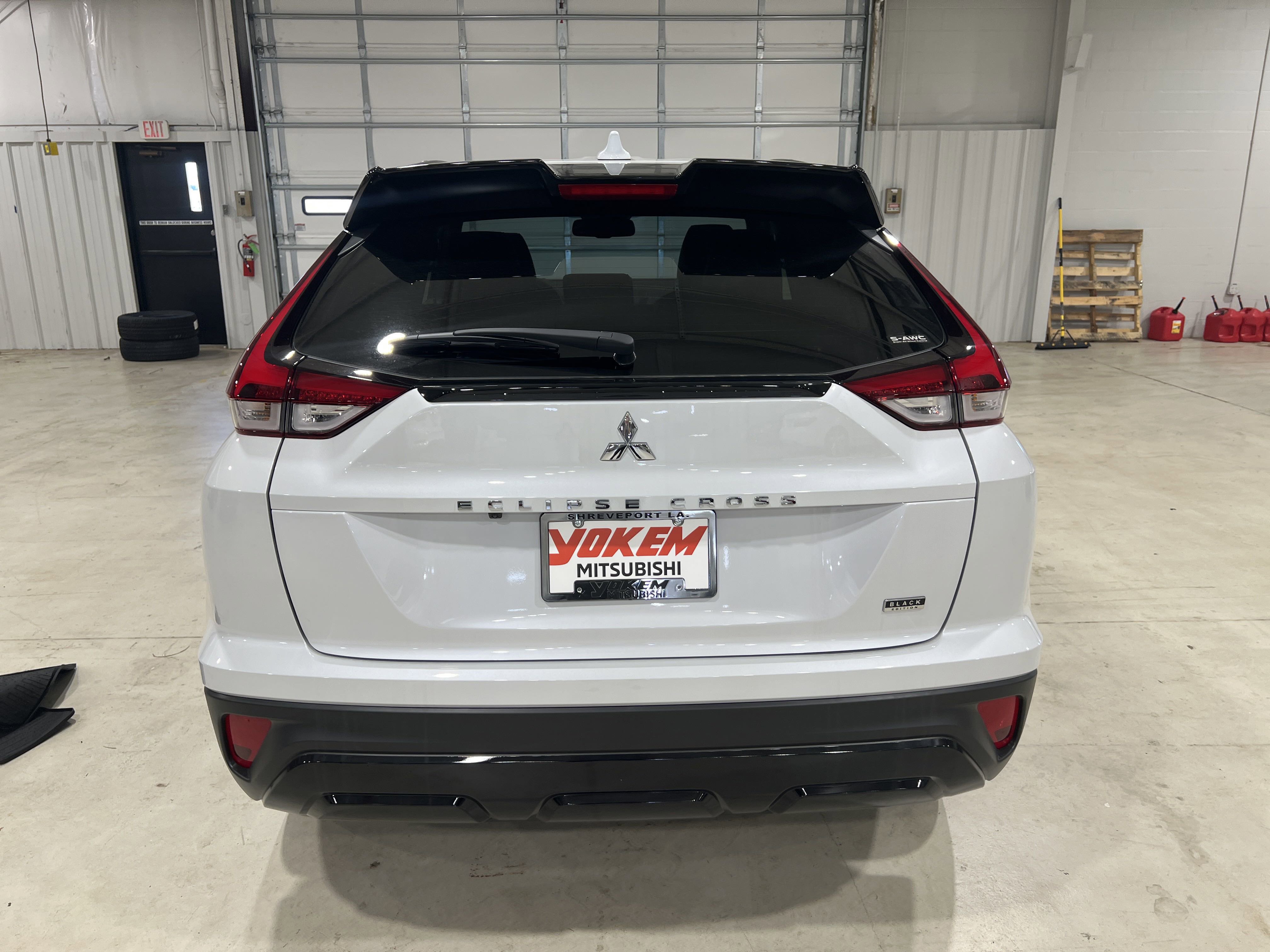 2025 Mitsubishi Eclipse Cross SEL photo 4