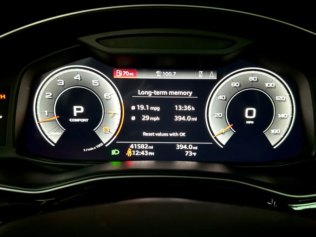 2022 Audi Q8 Premium photo 33