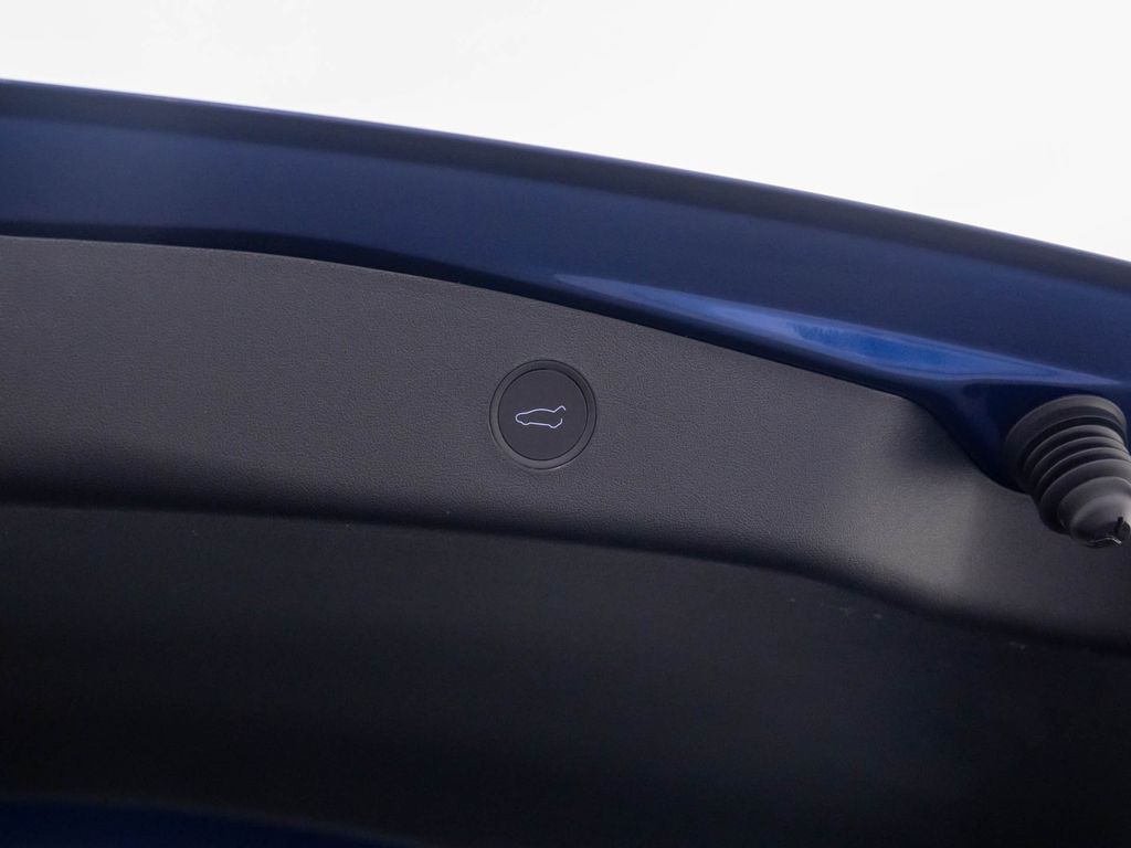 2023 Tesla Model 3 Performance photo 28