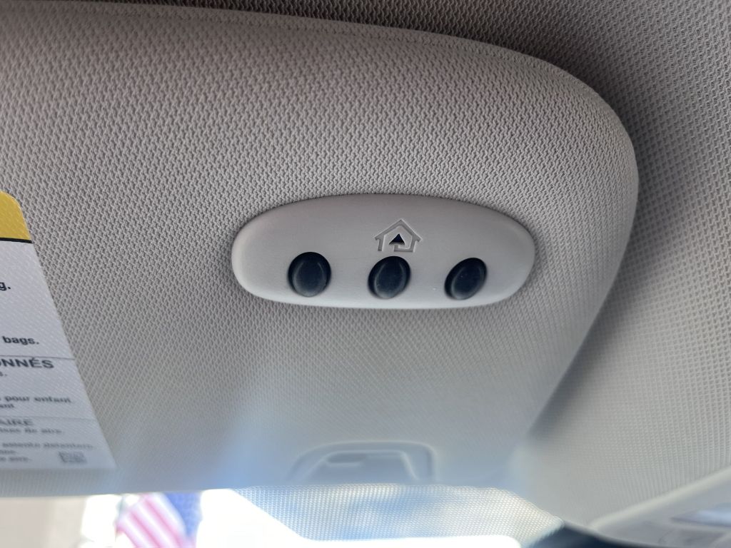 2024 Ford Edge Titanium photo 22