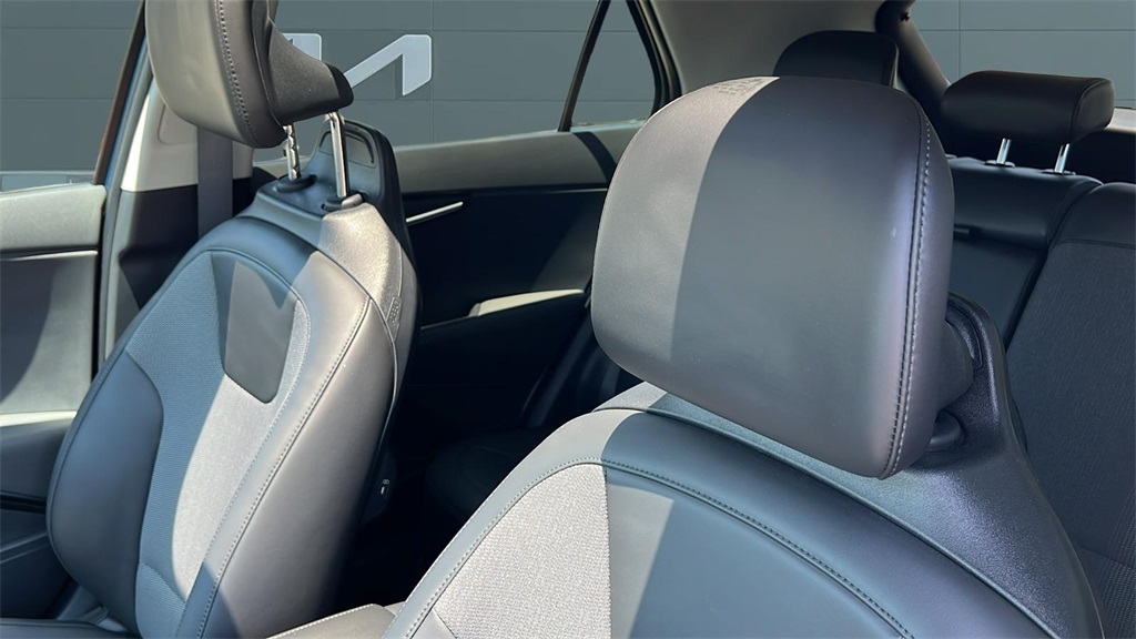 2025 Kia Niro EX Touring photo 18