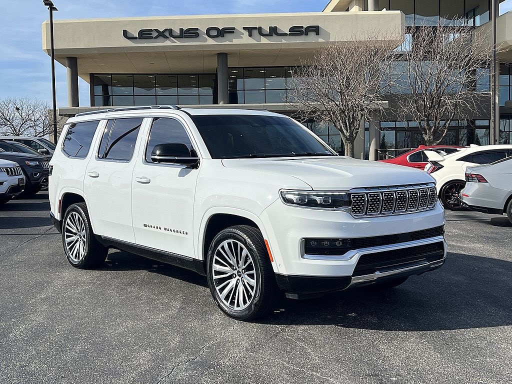 2023 Jeep Grand Wagoneer Series III's photo