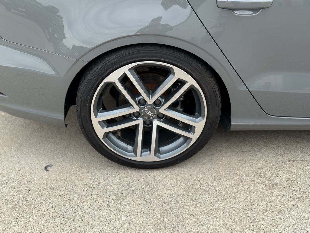 2020 Audi A3 2.0T Premium photo 9