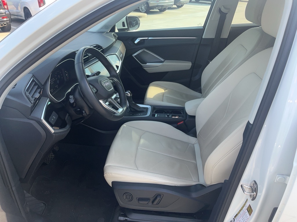 2022 Audi Q3 S line Premium Plus photo 4