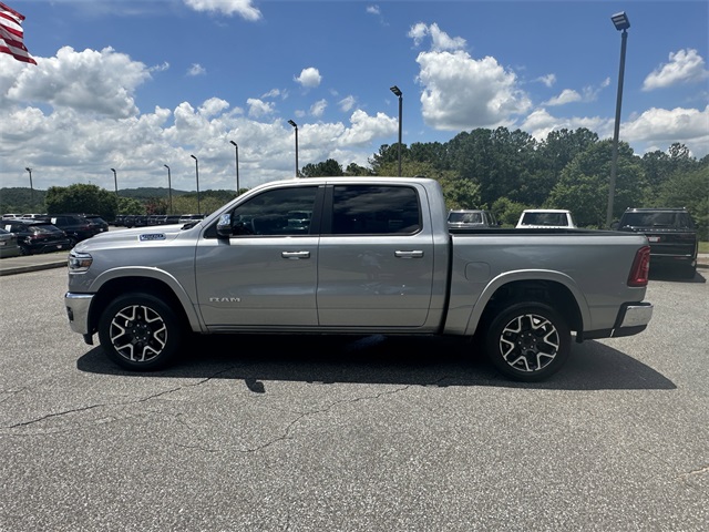 2025 Ram 1500 Laramie photo 2