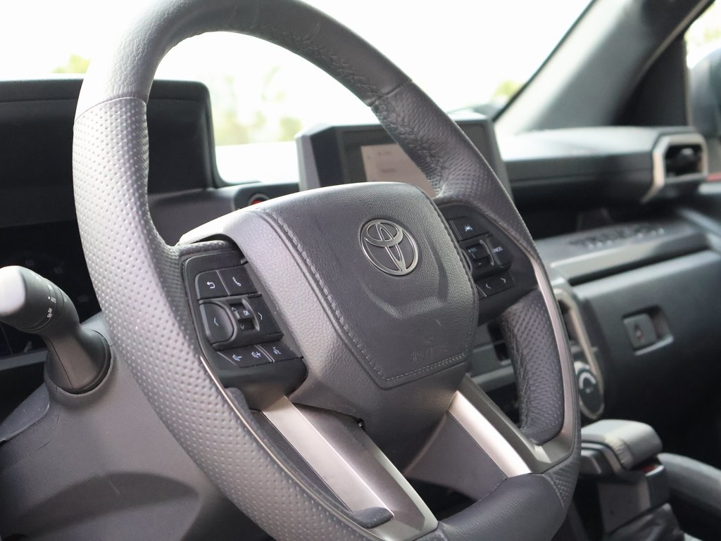 2025 Toyota Tacoma TRD Off-Road photo 22
