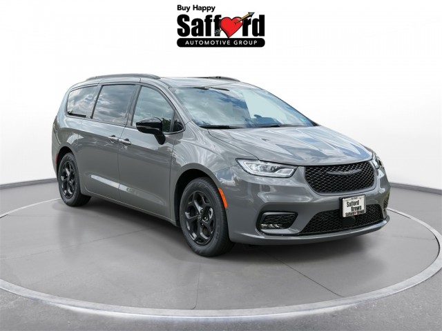 2025 Chrysler Pacifica PHEV