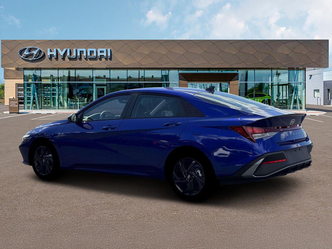 2026 Hyundai Elantra SEL Sport photo 4