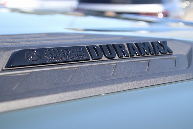 2025 Chevrolet Silverado 2500HD LT photo 3