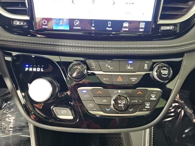 2026 Chrysler Pacifica Limited photo 20