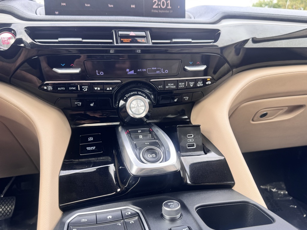 2023 Acura MDX SH-AWD photo 9
