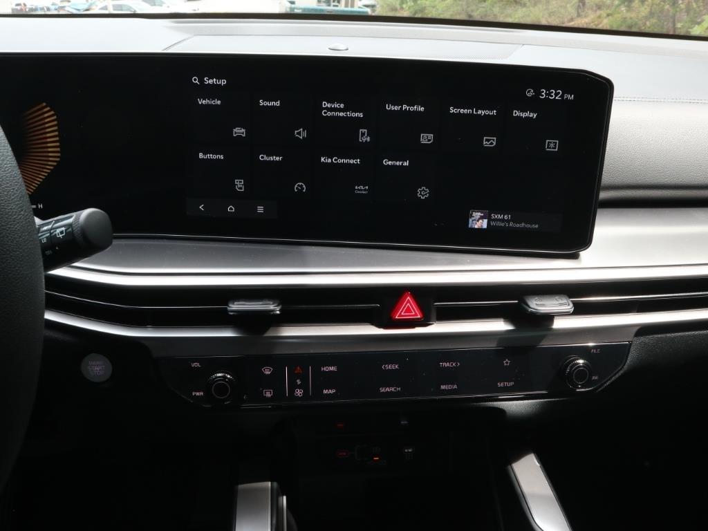 2025 Kia Sorento LX photo 8