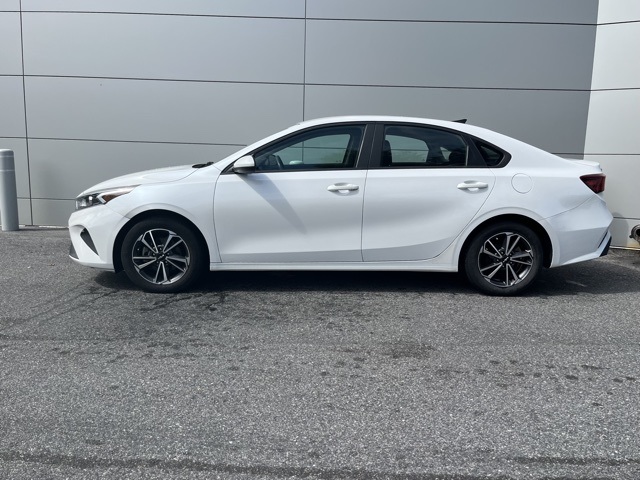 2022 Kia Forte LXS photo 9