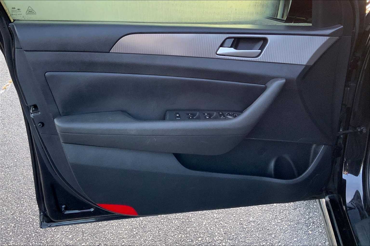 2018 Hyundai Sonata Sport photo 21