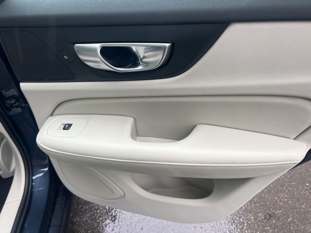 2024 Volvo S60 B5 Core photo 15