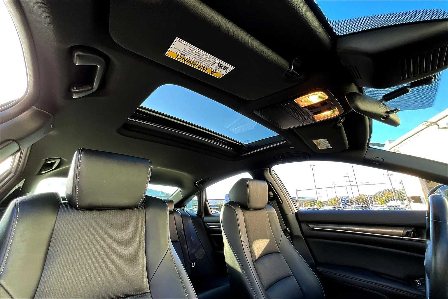 2022 Honda Accord Sport photo 13