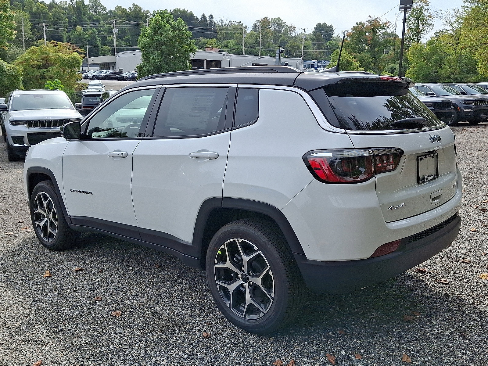 2026 Jeep Compass Limited photo 3
