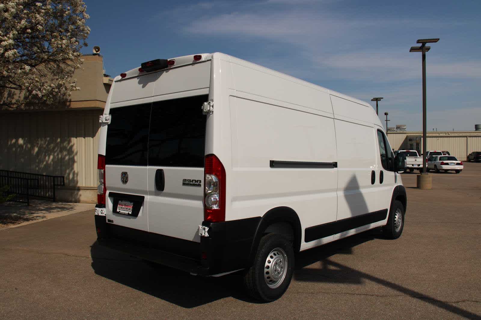 2025 Ram ProMaster 2500 photo 9