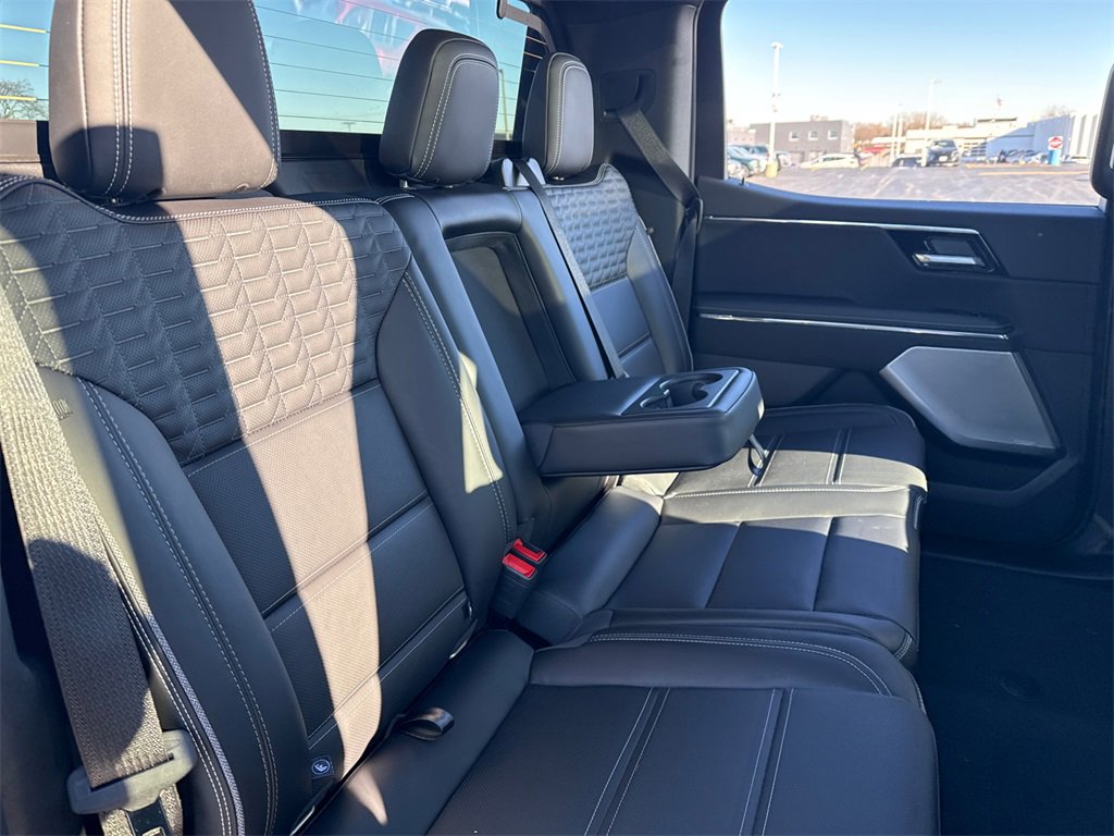 2025 GMC SIERRA - Image 37