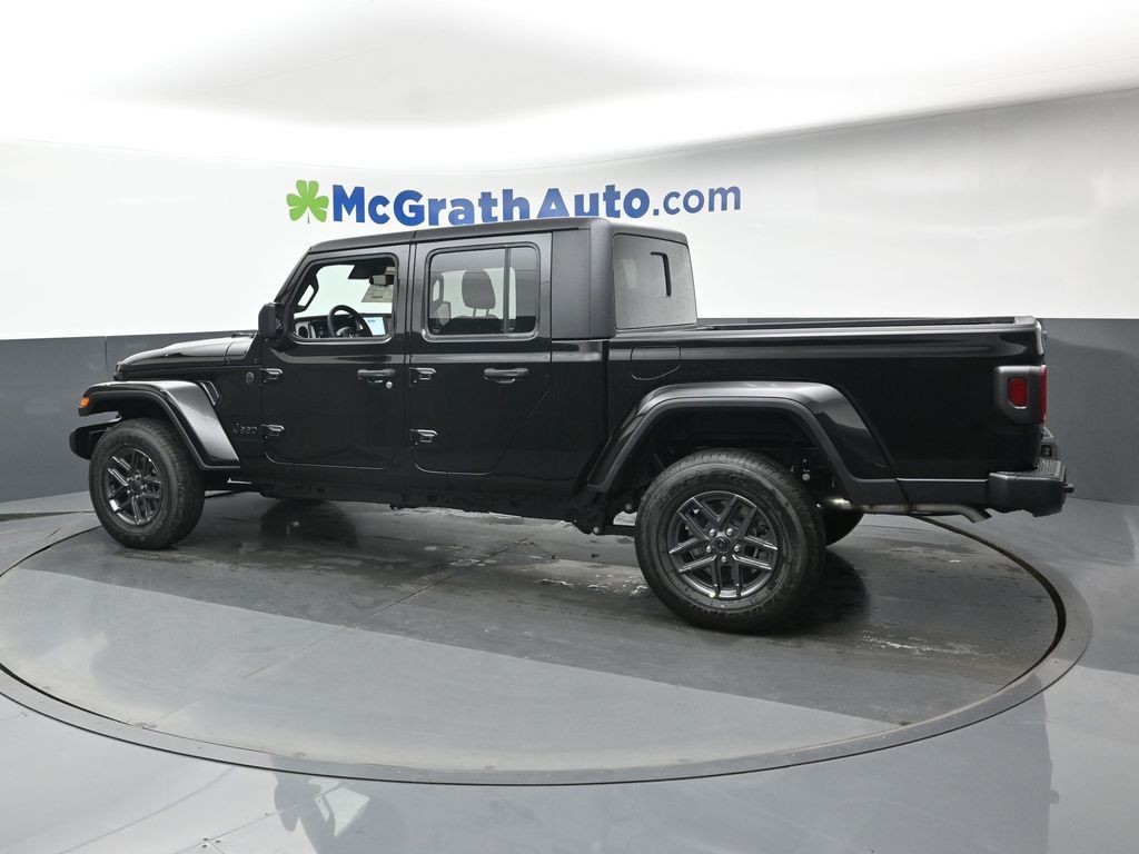 2025 Jeep Gladiator Sport S photo 17