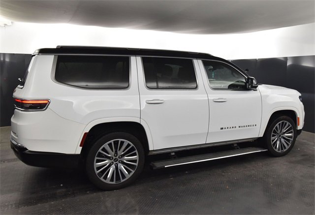 2024 Jeep Grand Wagoneer III photo 3