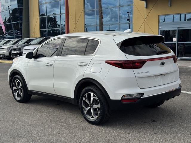 2021 Kia Sportage LX photo 2