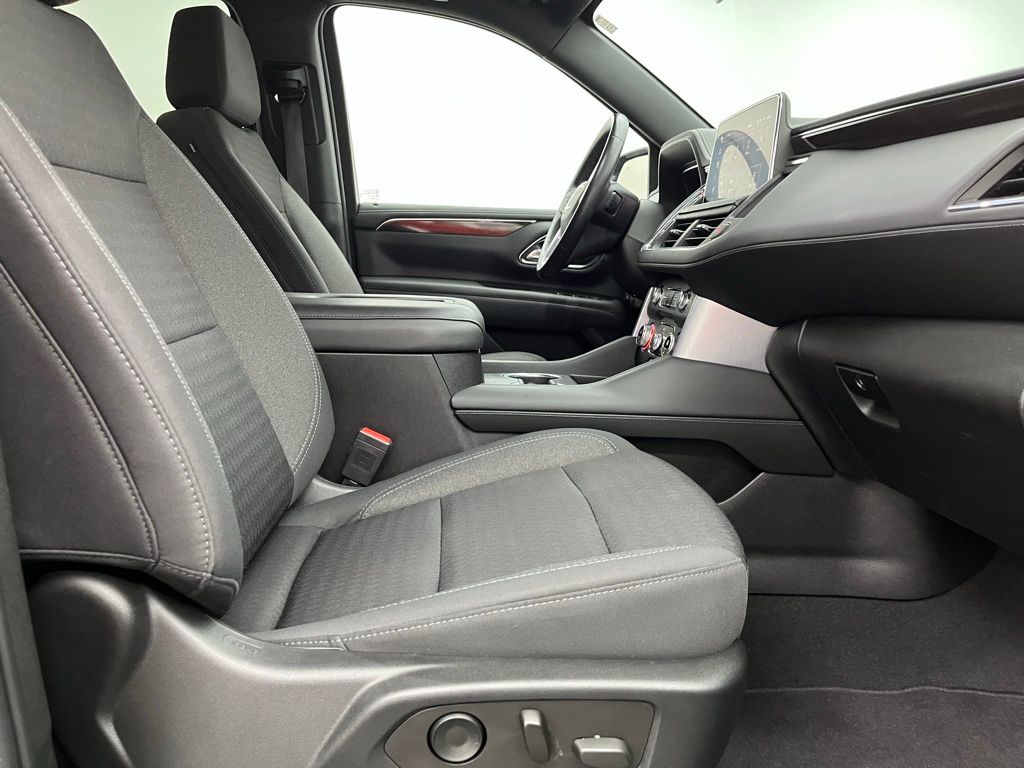 2022 Gmc Yukon SLE photo 22