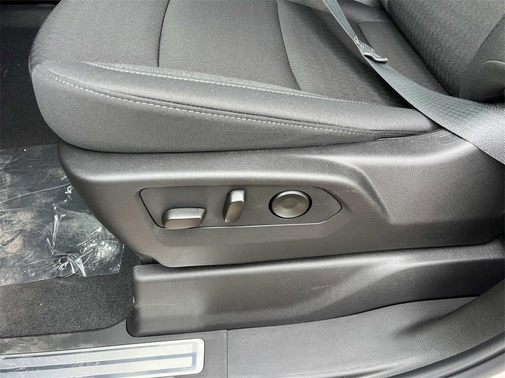 2026 Chevrolet Silverado 1500 RST photo 13