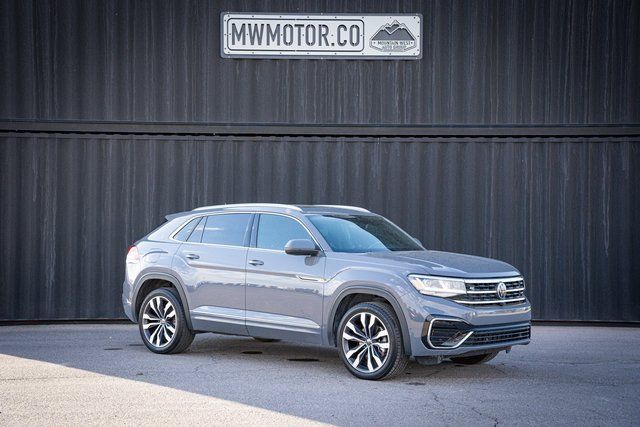 2022 Volkswagen Atlas Cross Sport SEL Premium R-Line's photo