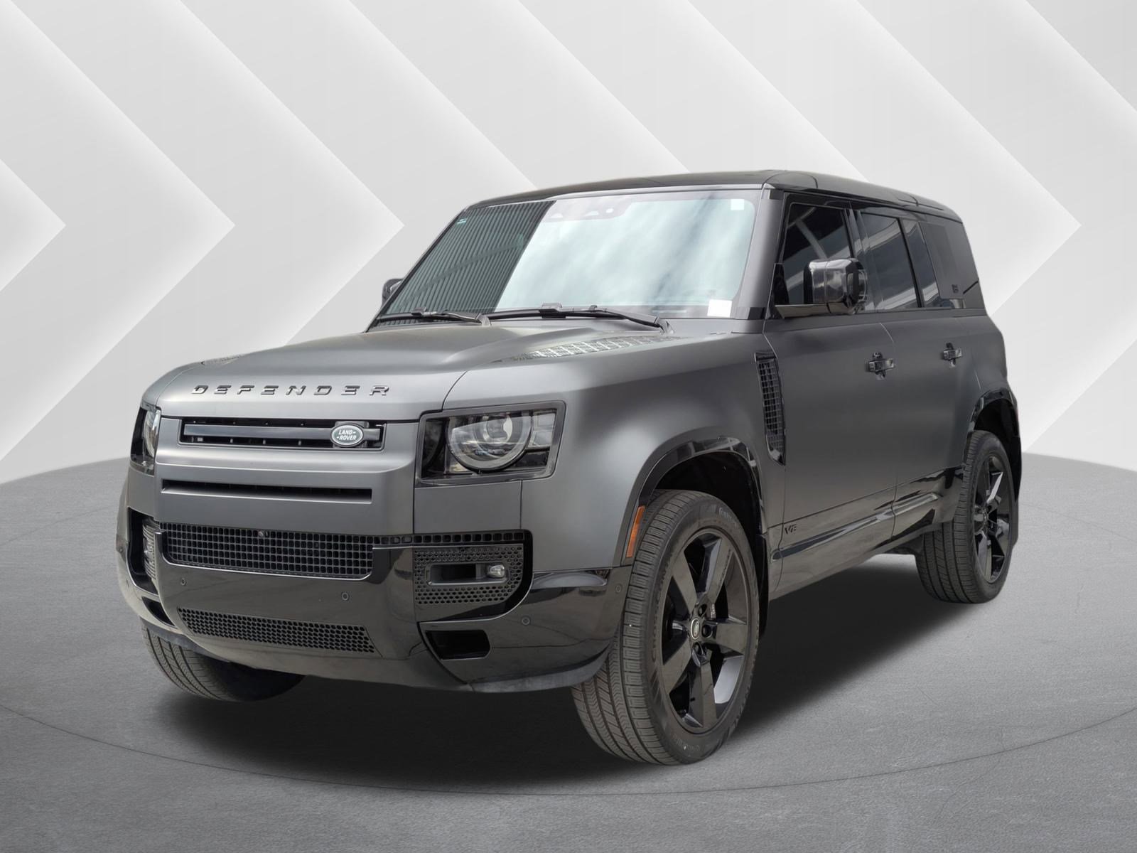 2025 Land Rover Defender V8's photo