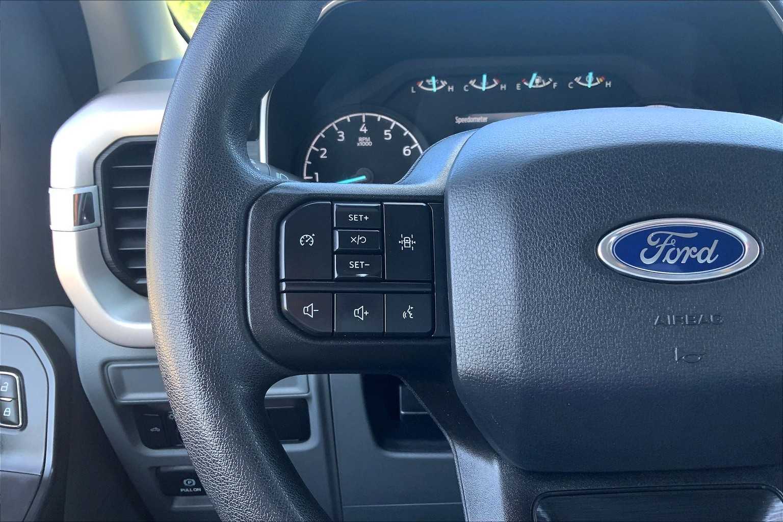 2021 Ford F-150 XL photo 22