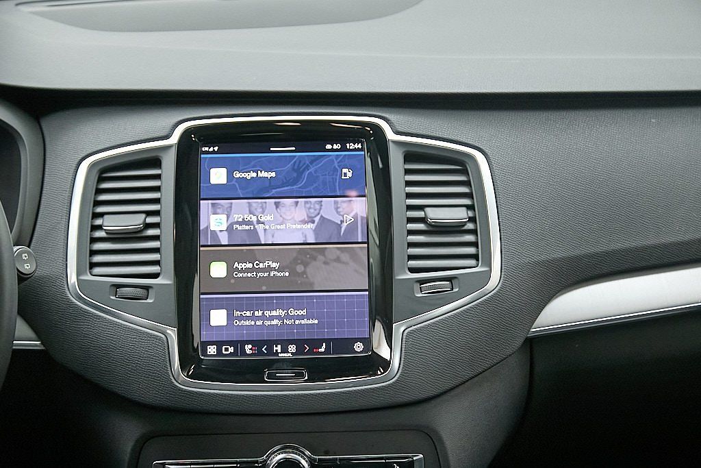 2023 VOLVO XC90 - Image 29