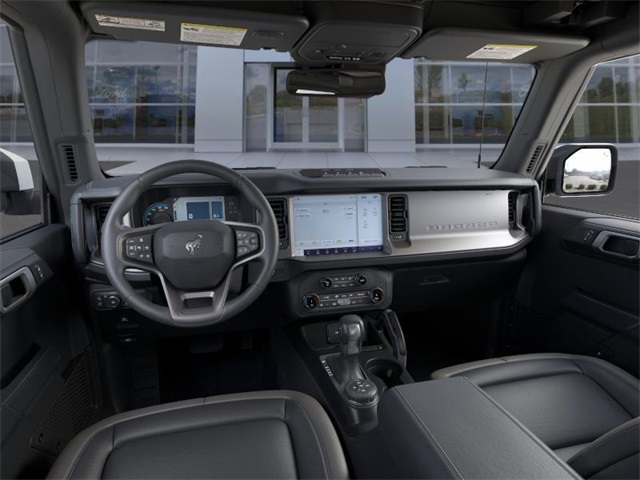 2025 Ford Bronco Outer Banks photo 9