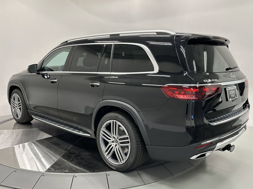 2026 Mercedes Benz GLS 450 4MATIC photo 5