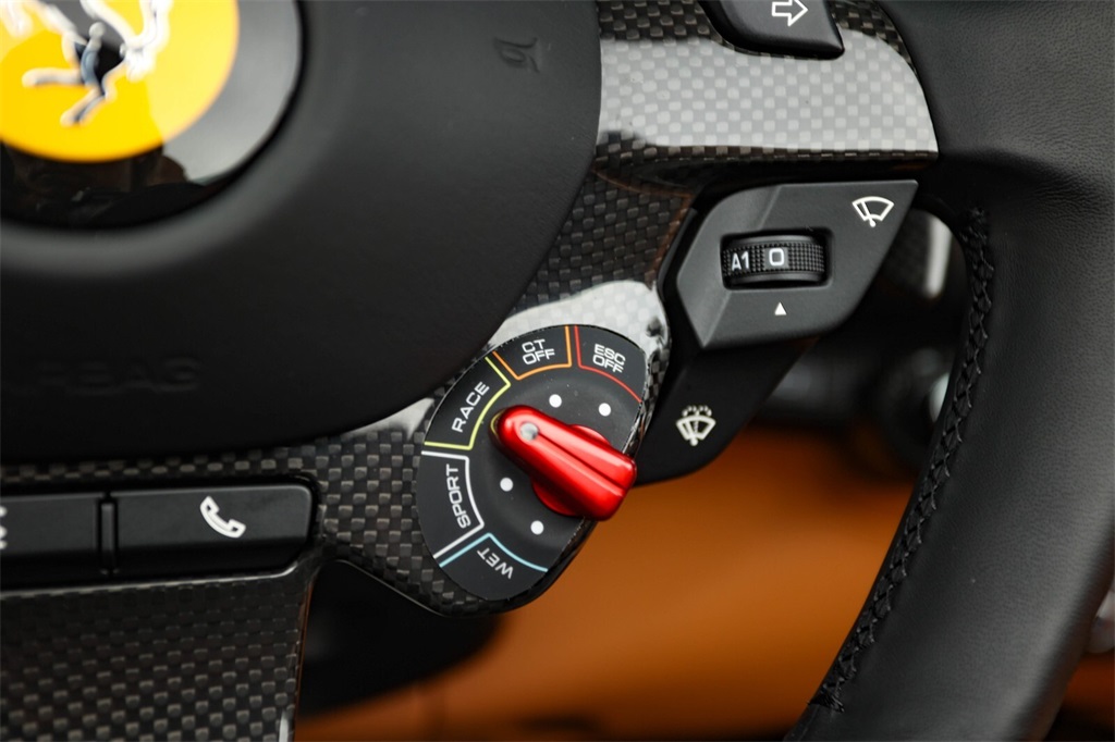 2023 Ferrari 812 GTS Base photo 25