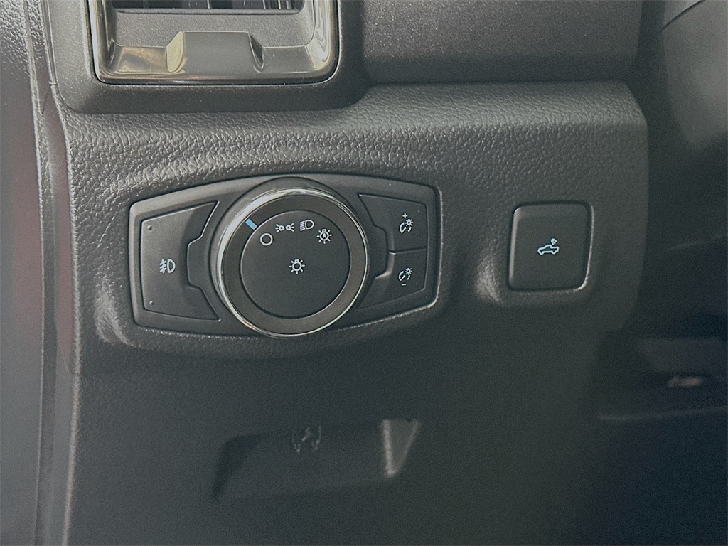 2022 Ford Ranger XLT photo 10