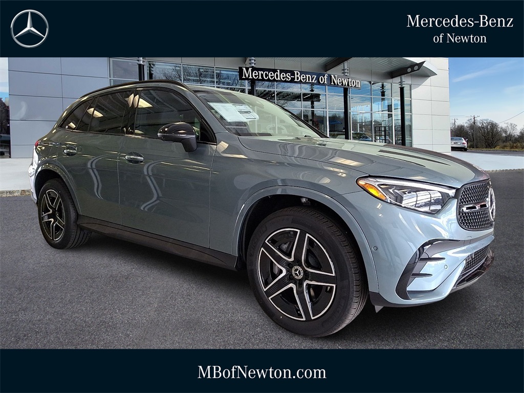 2026 Mercedes-Benz GLC Base's photo