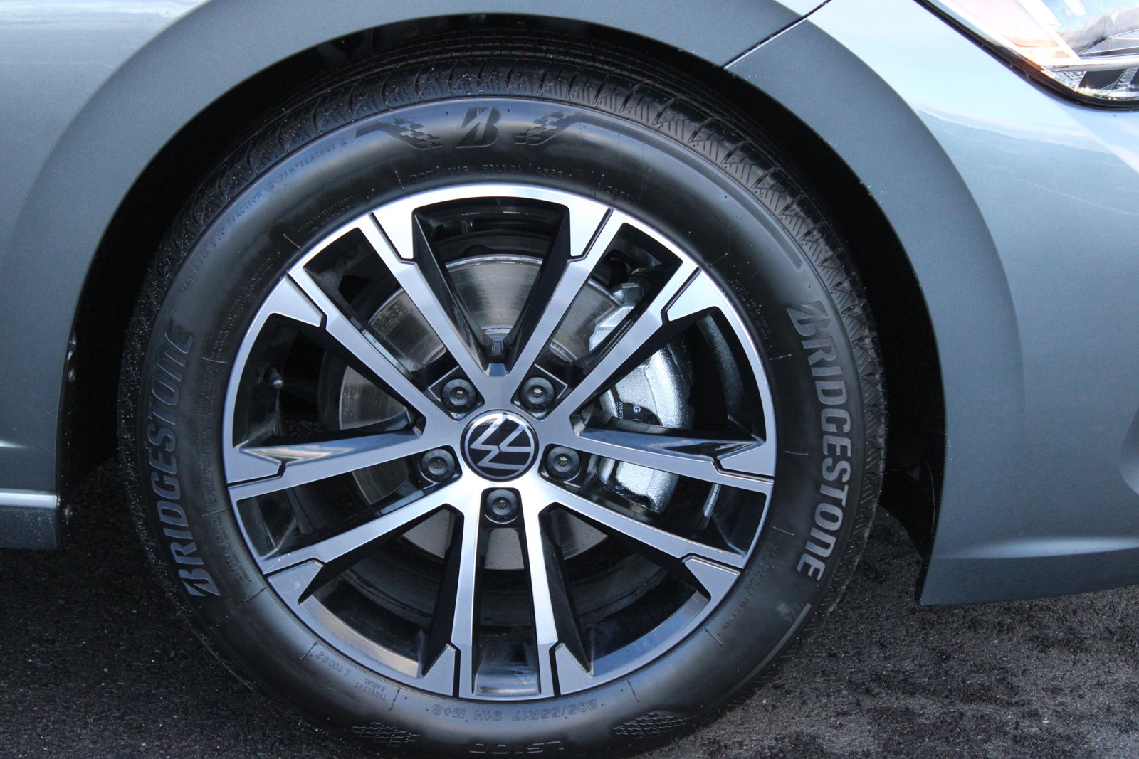 New 2024 Volkswagen Jetta Sport Auto 4dr Car in Perrysburg V24464