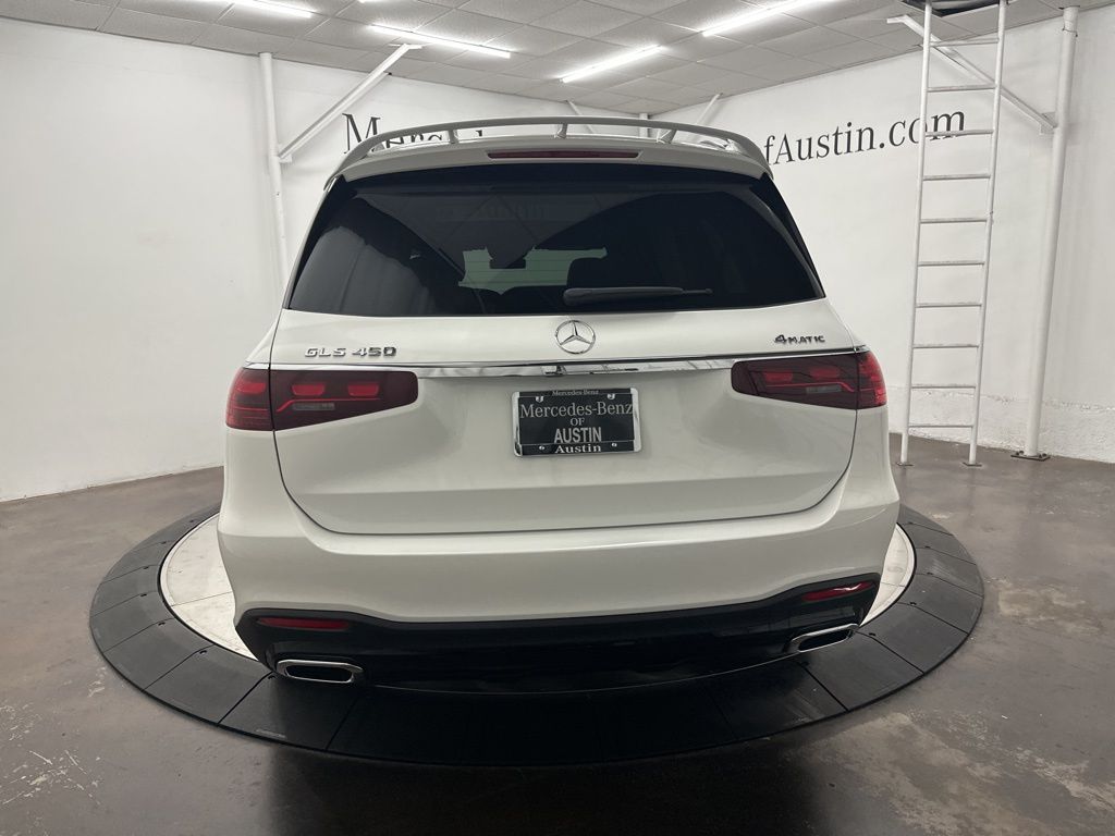2026 Mercedes Benz GLS 450 4MATIC photo 5