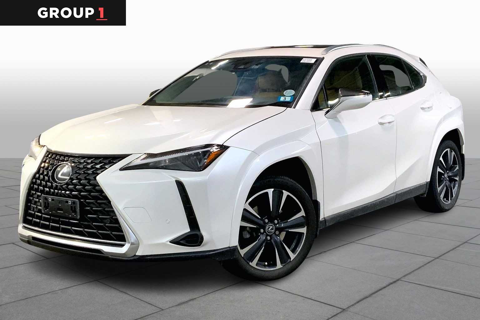 2024 Lexus UX Hybrid 250h Premium's photo