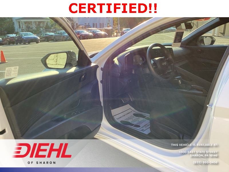 2025 Hyundai Elantra SEL Sport photo 19