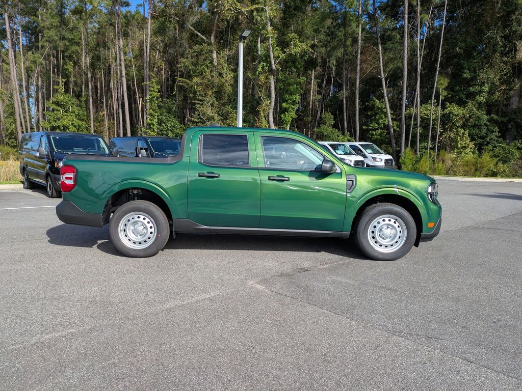 2025 Ford Maverick XL photo 3