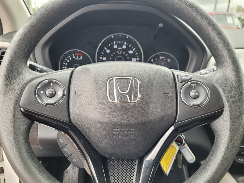 2017 Honda HR-V LX photo 21